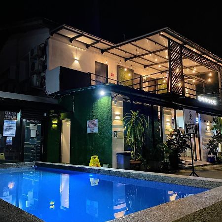 The Sky Inn 콴탄 외부 사진