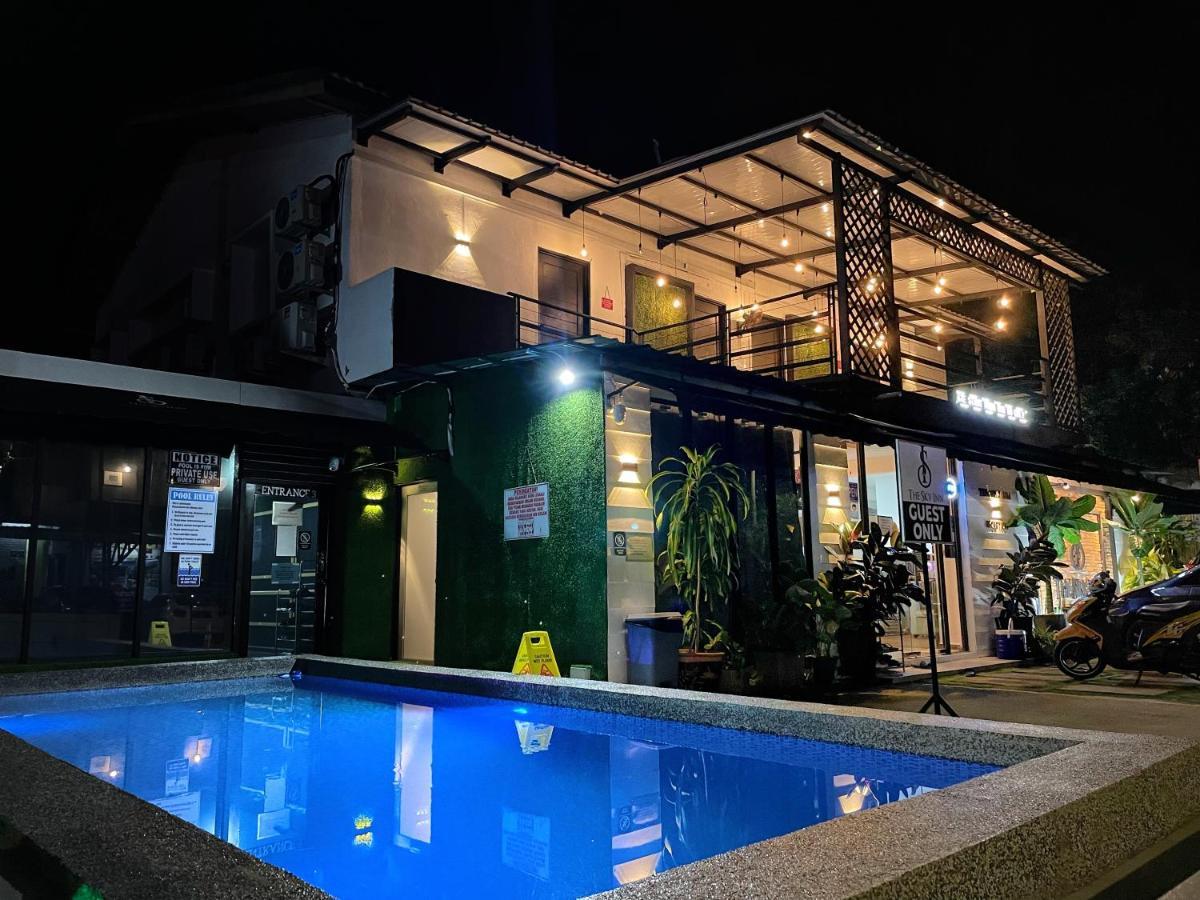 The Sky Inn 콴탄 외부 사진
